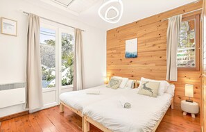 3 bedrooms, desk, iron/ironing board, WiFi - Whole chalet & private spa, 3 parking spaces, ski and lake nearby (Seyne)