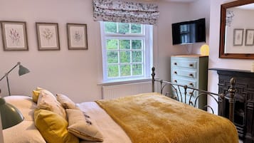 3 makuuhuonetta, silitysrauta/-lauta, Wi-Fi, vuodevaatteet