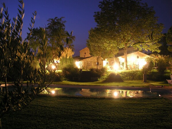 Garden - Apt. La Vecchia Cedraia, Wifi, Perugia (Monteleone d'Orvieto)