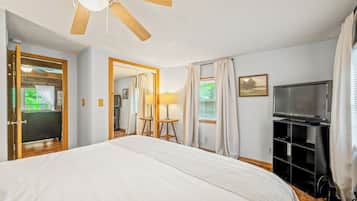 2 slaapkamers, een strijkplank/strijkijzer, wifi, beddengoed