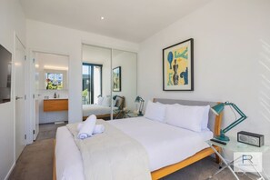 2 chambres, fer et planche à repasser, Wi-Fi, literie fournie