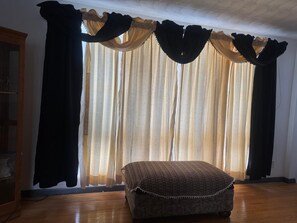 Interior - The Regal Sanctuary (Niagara Falls)