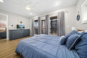 6 bedrooms, free WiFi, bed sheets - Suits Us Too with its easy access to private dock on Norris Lake Big Creek (LaFollette)