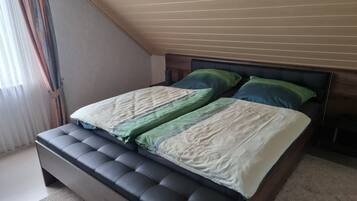 2 bedrooms, free WiFi, bed sheets