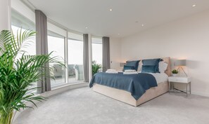 3 bedrooms, iron/ironing board, travel crib, WiFi