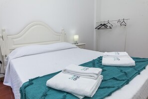 Studio | 1 bedroom - E 01 - Bedroom 1 in Local da Trindade Guesthouse (Lagos)