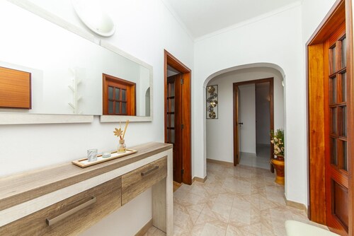 D02 - Carrob Street House