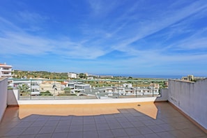 Studio | 1 bedroom - P 02 - Bedroom 2 in Meia-praia Seaview Guesthouse (Lagos)