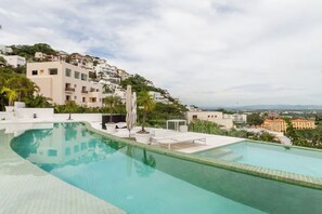 Pool - Spectacular oceanfront apartment, ideal for families and friends! (Acapulco de Juárez)
