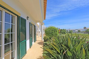 1 bedroom - U 01 - Bedroom 1 in Casa Quinta Esta o (Lagos)