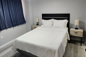 2 slaapkamers, een strijkplank/strijkijzer, gratis wifi, beddengoed