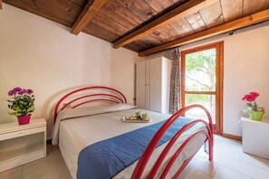 2 bedrooms