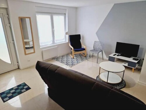 Maison calme et toute équipée avec jardin