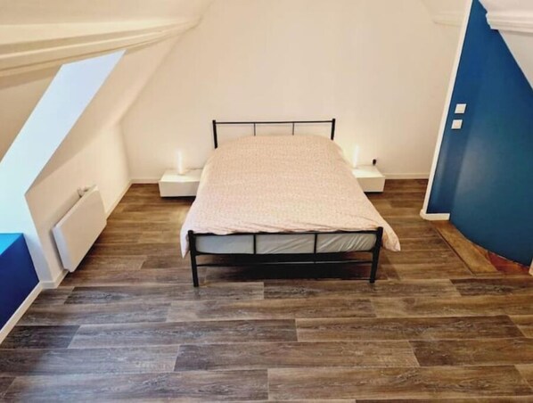 2 bedrooms, free WiFi, bed sheets