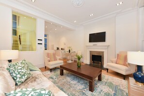 Apartment | 2 bedrooms - Knightsbridge Beauchamp Exclusive 45pw (London)