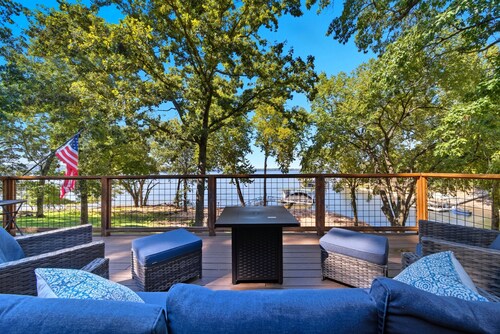 Lakefront Luxury Log Cabin on Grand Lake O’ the Cherokees