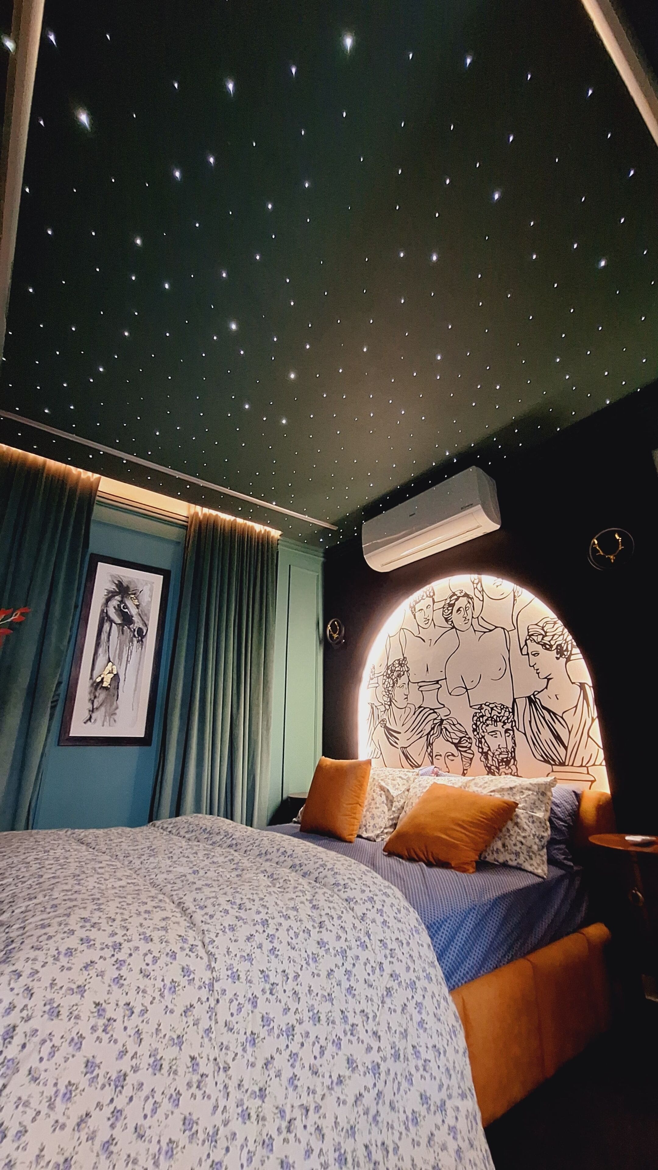 1 dormitorio, tabla de planchar con plancha, wifi y ropa de cama