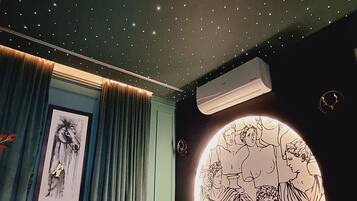 1 dormitorio, tabla de planchar con plancha, wifi y ropa de cama