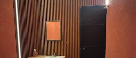 Salle de bain partagée