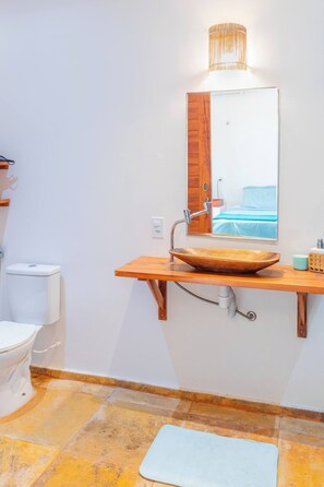 Toilet paper - Charming bungalow in garden with lot of privacy - in an exclusive condo. (Guajiru Trairi)
