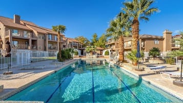 Ulkouima-allas, lämmitetty uima-allas