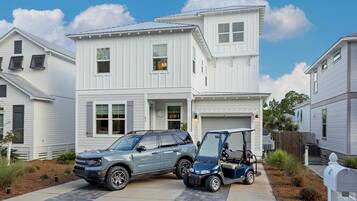 House, Multiple Beds (Cool Breeze) | Property grounds