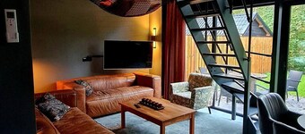 Charming 3-bedroom house in enchanting Ternaard with WiFi, AC "Us Eigen Honk"