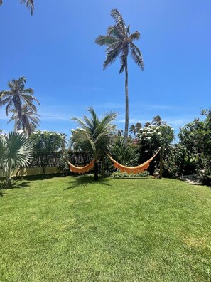 Property grounds - Spacious bungalow with private balcony (Guajiru Trairi)