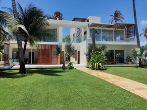 Exterior - Superior apartment (#4), spacious and luxurious, ideal for families or kitesurfers (Guajiru Trairi)