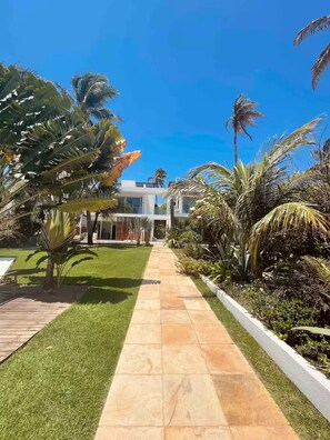 Property grounds - Superior apartment (#4), spacious and luxurious, ideal for families or kitesurfers (Guajiru Trairi)