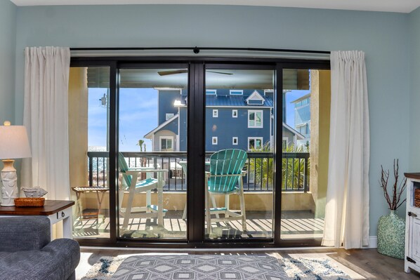 Huoneisto, useita sänkyjä (Club at Mexico Beach 1K Forgotten Cov) | Oleskelualue