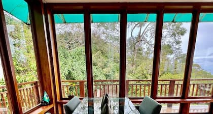 Leonardi's Sunset House