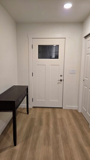 Interior - Cozy small home one bedroom (Portland)