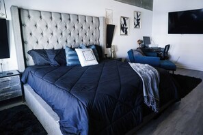 1 habitación, tabla de planchar con plancha, wifi y ropa de cama 