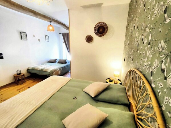 Unclassified image, 1 of 57, button