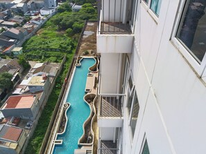 Pool - Apartment Metropolitan Park (Bekasi)