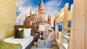 House, Multiple Beds, Pool Access (9159SHD CG) | 5 bedrooms, individually decorated, individually furnished, bed sheets