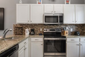 House, Multiple Beds, Pool Access (1020LFD BV) | Private kitchen | Coffee/tea maker