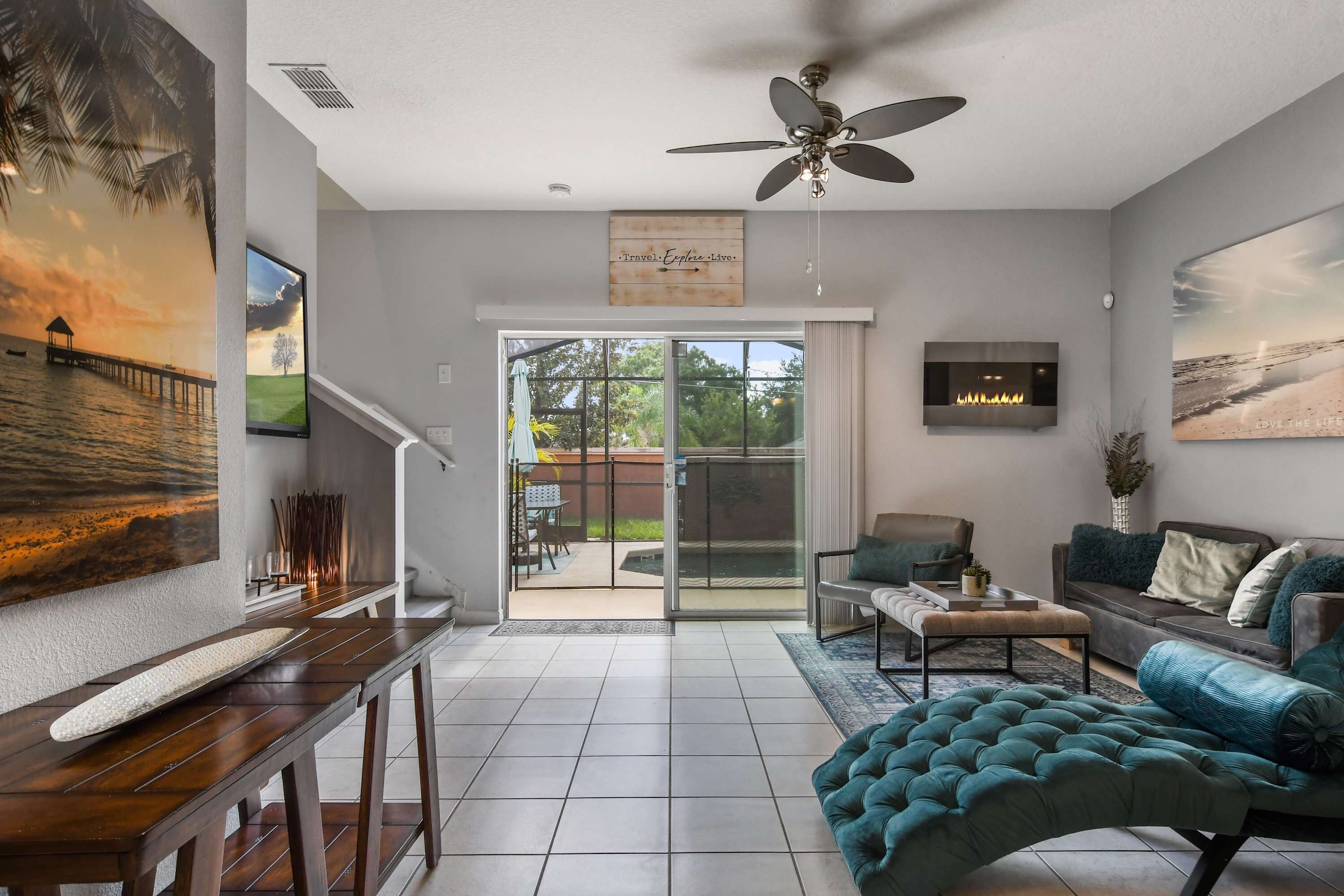 House, Multiple Beds, Pool Access (1020LFD BV) | Living area | MP3 dock