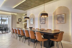 House, Multiple Beds, Patio (16228SMS WCR) | Dining