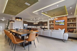 House, Multiple Beds, Patio (16228SMS WCR) | Interior