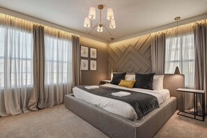 10 bedrooms, individually decorated, individually furnished, bed sheets