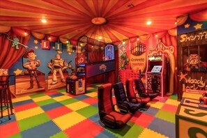 Spielezimmer