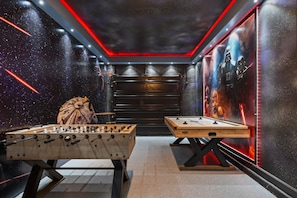 Games room - Championsgate 6BR Luxury Home Pool Spa Near Disney (Davenport)