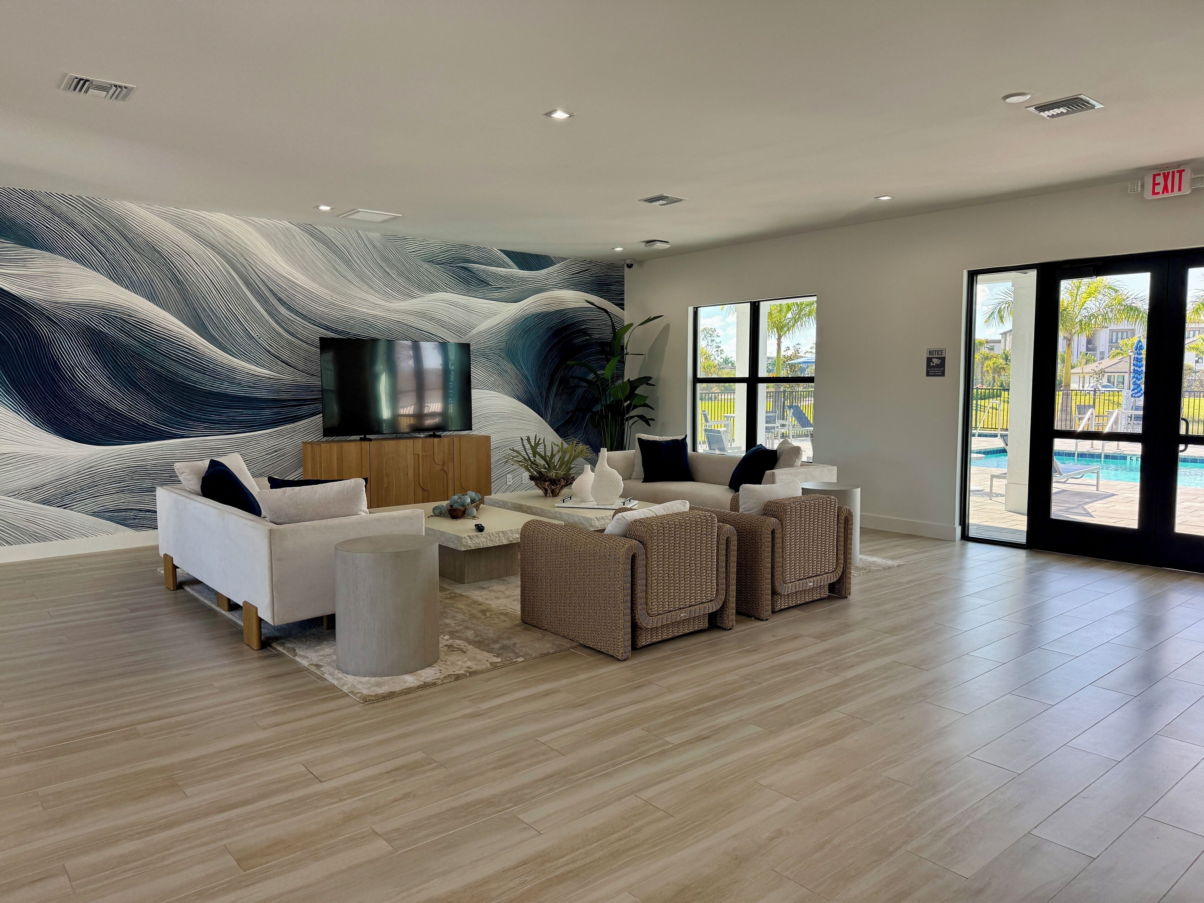 المنشأة من الداخل