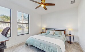 3 habitaciones, escritorio, tabla de planchar con plancha y wifi gratis 