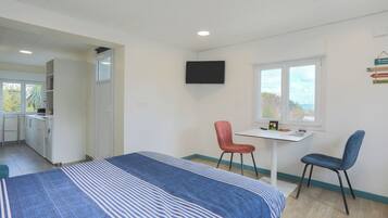 Wi-Fi gratuit, draps fournis