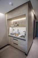 Caja de seguridad en la habitación y escritorio 