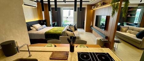 1 habitación, tabla de planchar con plancha, wifi y ropa de cama