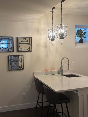 Interior - Newly-built modern farmhouse condo available in Grosse Pointe Park! (Grosse Pointe Park)